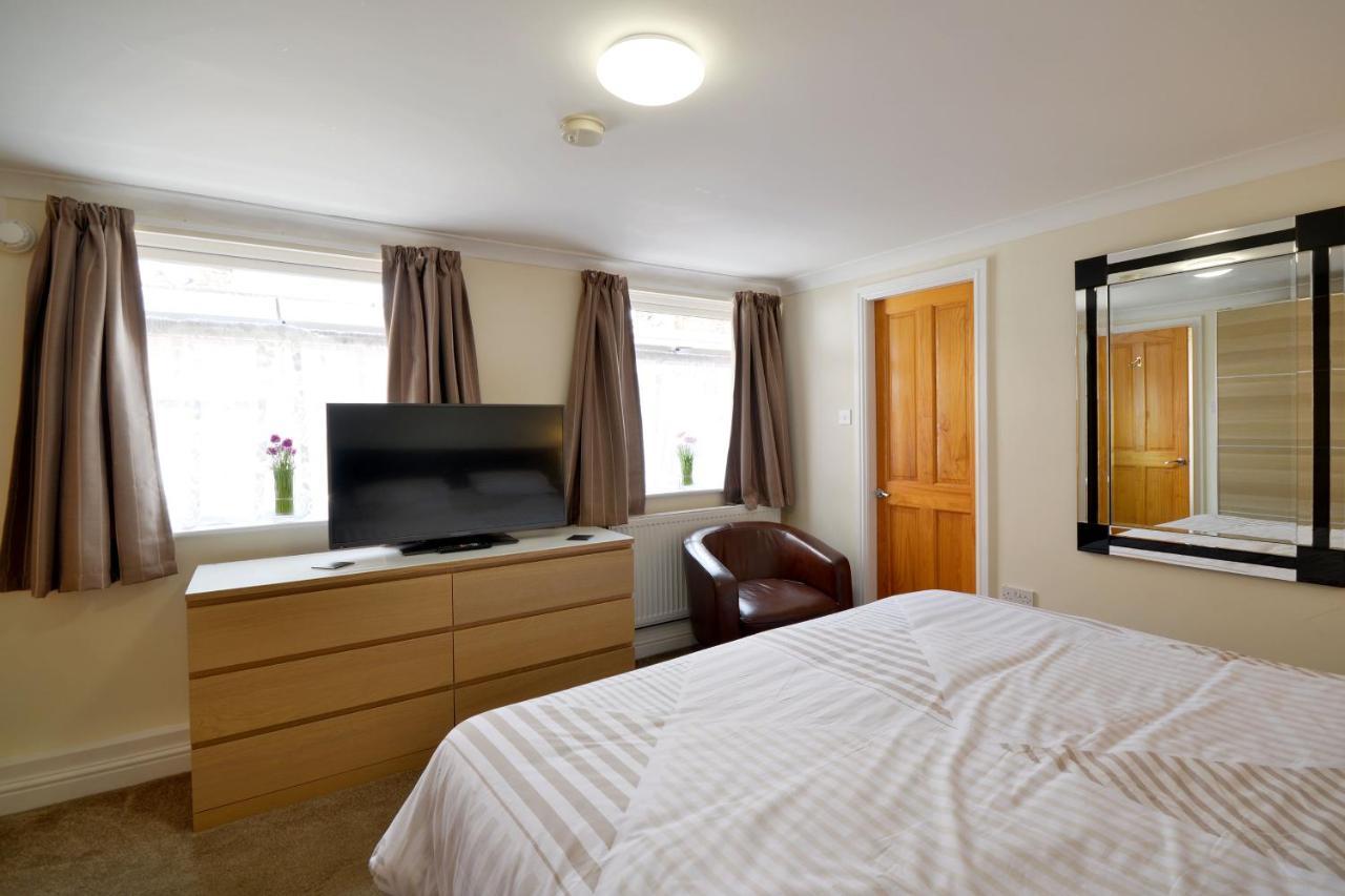 Ground Floor Apartment Up To 6 Guests With Games Chill Out Room Scarborough Exterior photo