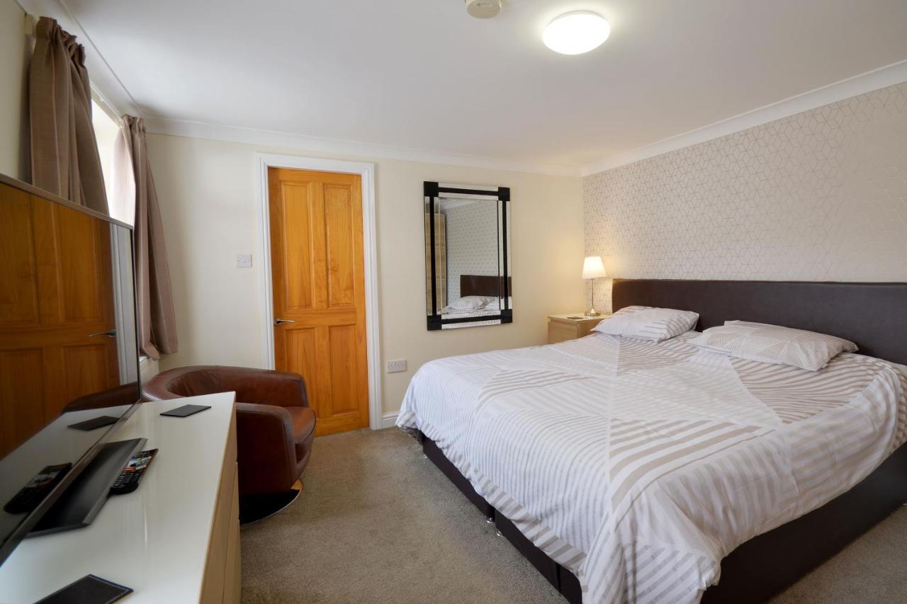 Ground Floor Apartment Up To 6 Guests With Games Chill Out Room Scarborough Exterior photo