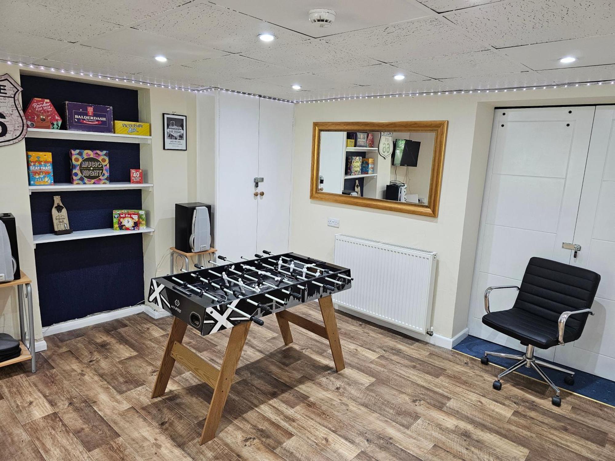 Ground Floor Apartment Up To 6 Guests With Games Chill Out Room Scarborough Exterior photo